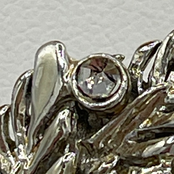 Vintage Christmas Brooches Lot Of 4 Tree Deer Wreath Penguin - Picture 9 of 12